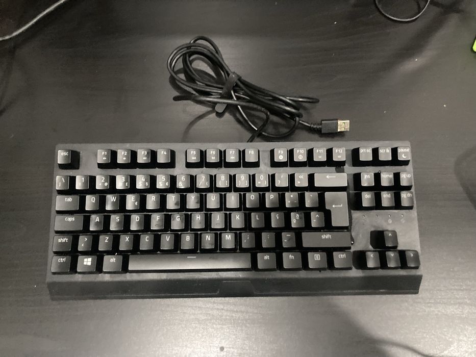 Teclado razer blackwidow