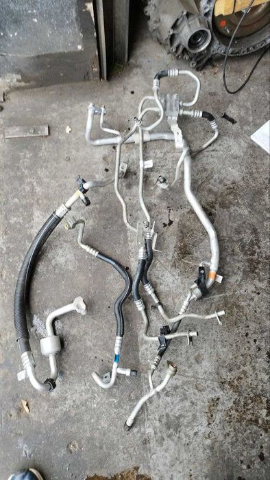 Патрубок трубка Ford Escape 1.5 ecoboost