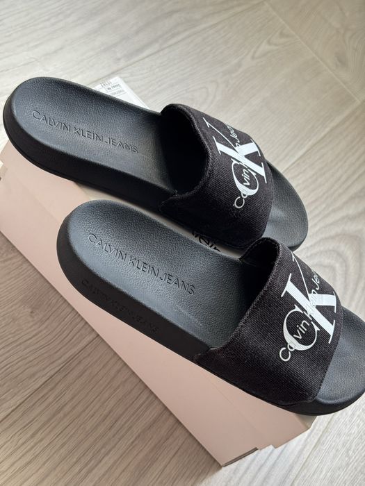 Слайдери Calvin Klein Jeans