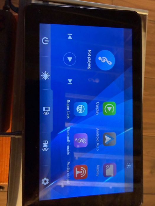 Ekran android auto car play prawie nowy pełen zestaw