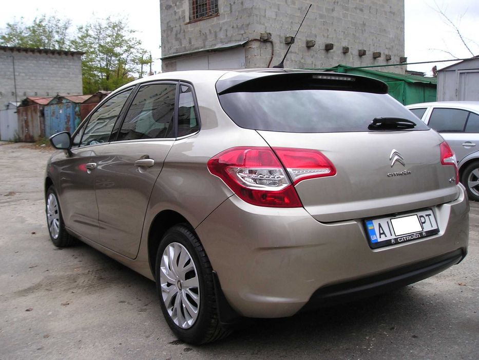 Citroen  C4   2013г.  Automat. Идеал. Как  новый.