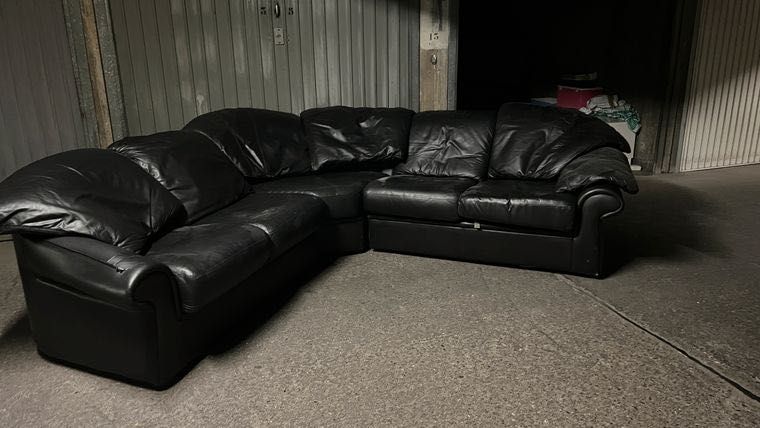 Sofá usado como novo