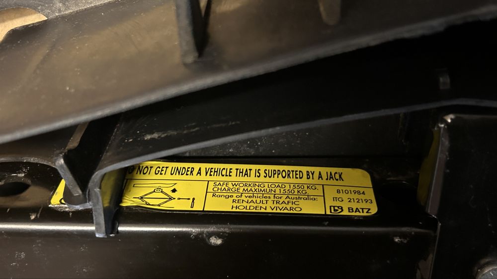 Домкрат Opel Vivaro,Renault Traffic,2004-2015