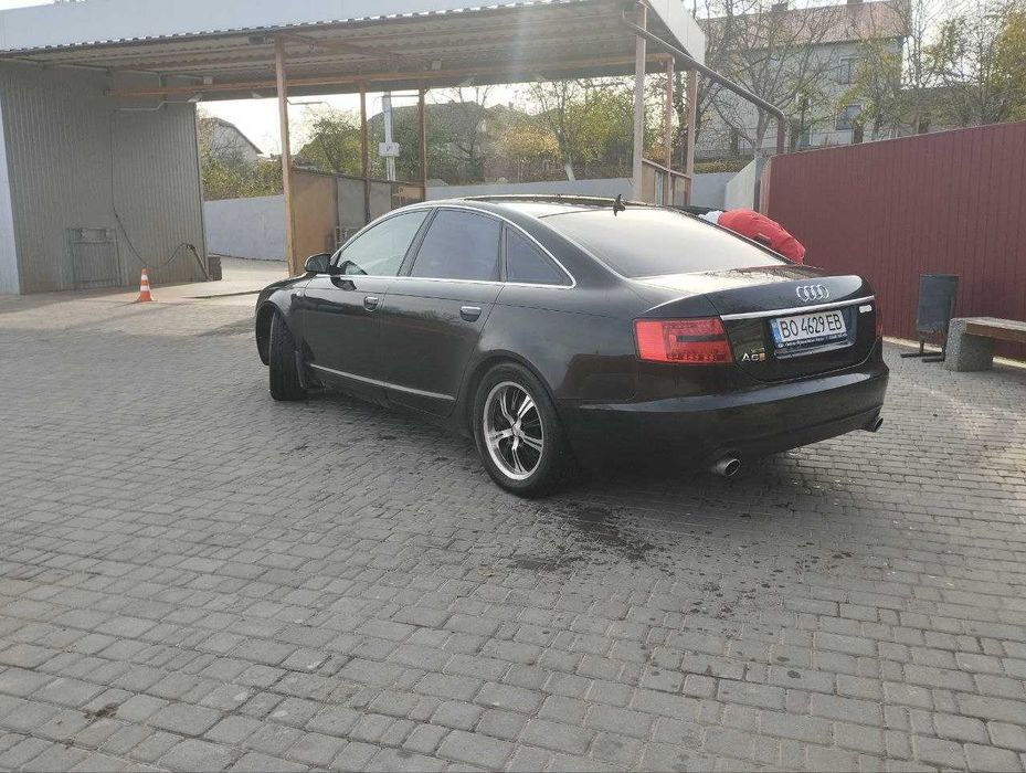 Автомобіль ауді А6