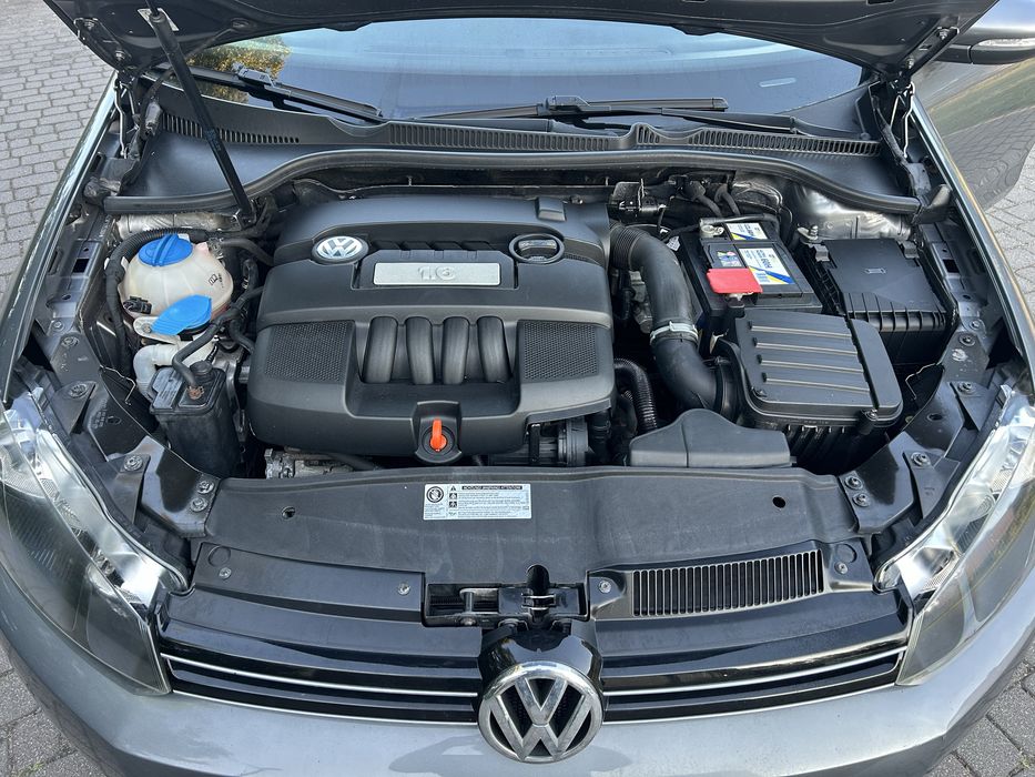 VW Golf 1.6 MPI SR Super Stan Klimatronik Alufelgi PDC !