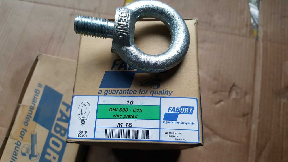 śruba z uchwytem zawiesie ucho