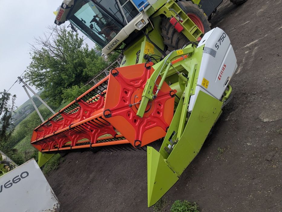 Продам жатку флекс s750
