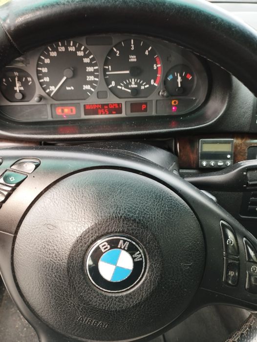 BMW E46 330D 184koni