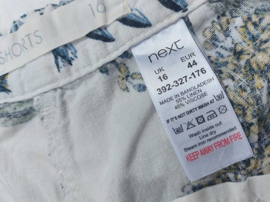 XXL lniane szorty spodenki letnie białe w kwiatowy wzór