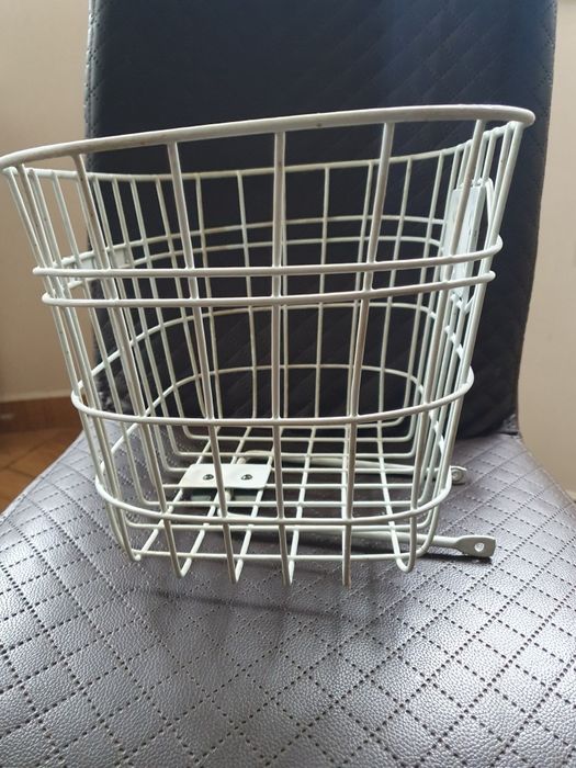 Kosz rowerowy przedni biały