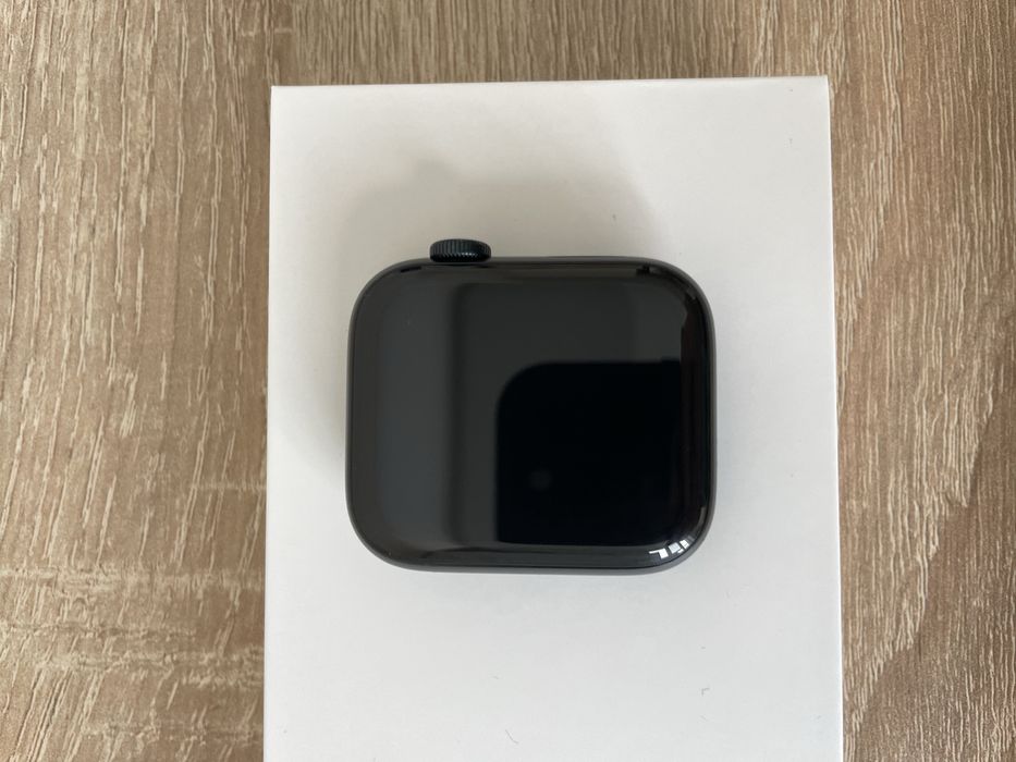Apple Watch SE 2 44 мм 32 Гб