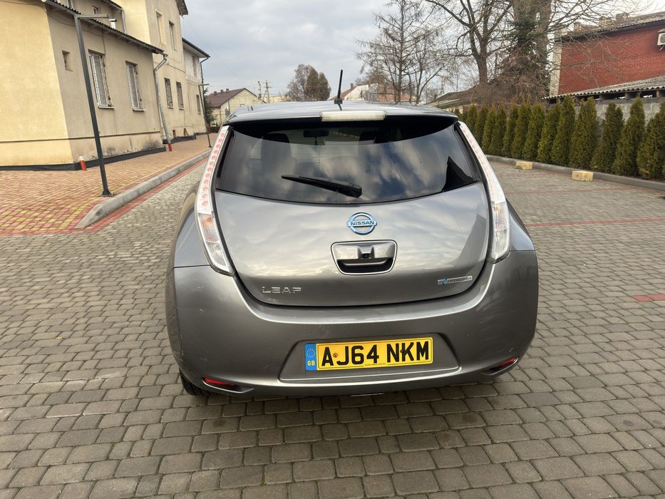 Розборка розбірка нісан ліф колір Kad nissan leaf 24kw сірий лед
