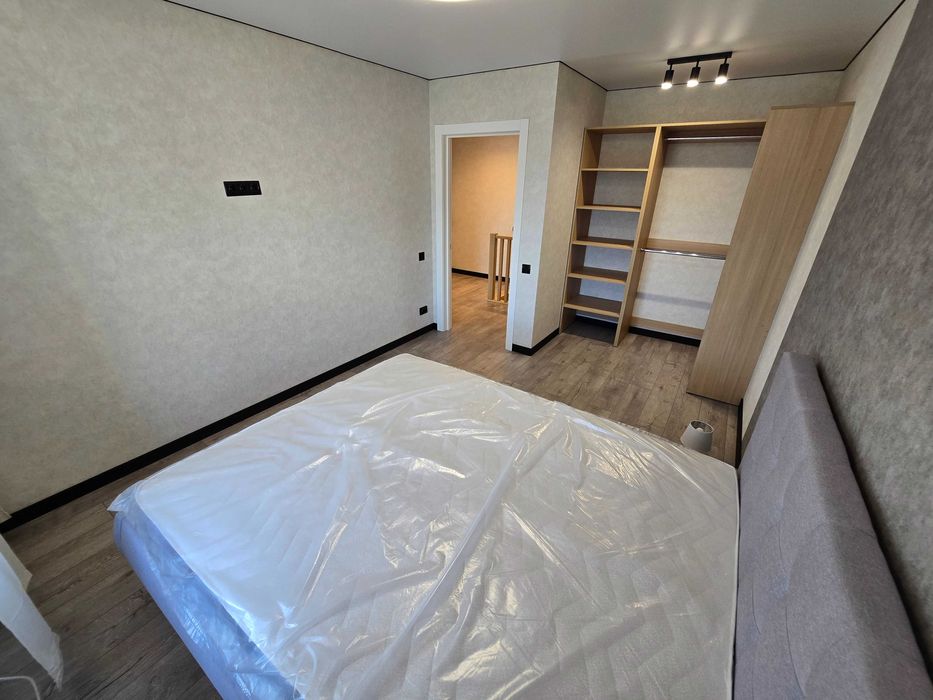 Здається 2-х кімн.таунхаус по вул.Гончара в р-ні Пирогово,читайте опис