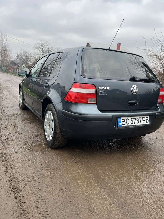 Авто  з малим пробігом по україні