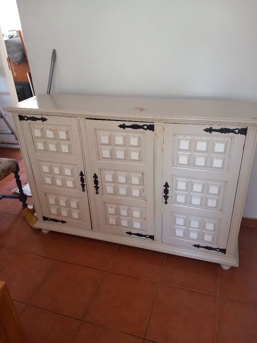 Aparador e comoda
