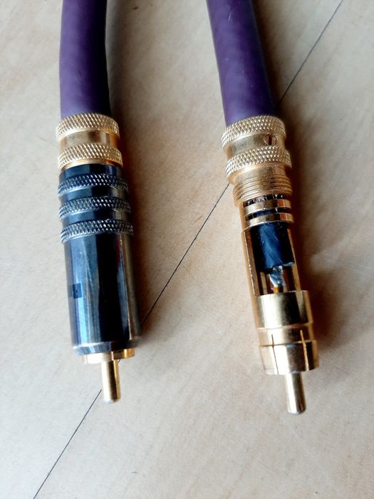 Przewody cyfrowe Real Cable hd75 ohms