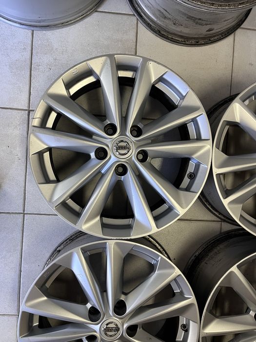 Jantes 17” 5x114.3 Originais Nissan Renault Dacia