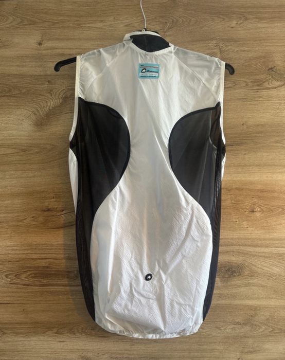 Assos colete tamanho M