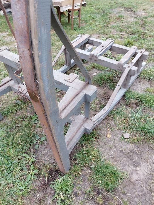 Санкі кіннські дубові. Терміново продаються