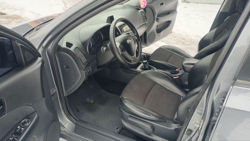 Продам HYUNDAI I30