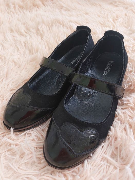 Туфлі для дівчинки