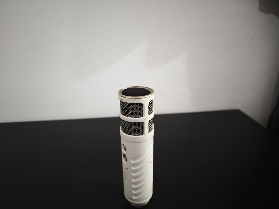 Rode Podcaster Branco