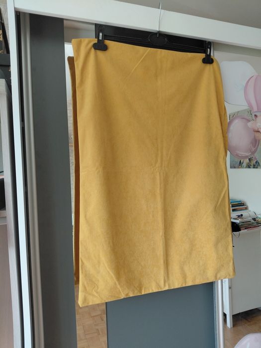 Poszewki/powłoczki/pokrowce dwa na duże poduszki. Bardzo polecam!