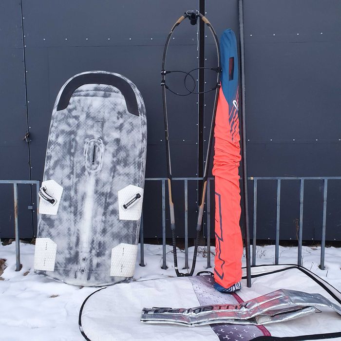 Komplet (pędnik + deska formuła „VIRUS”)