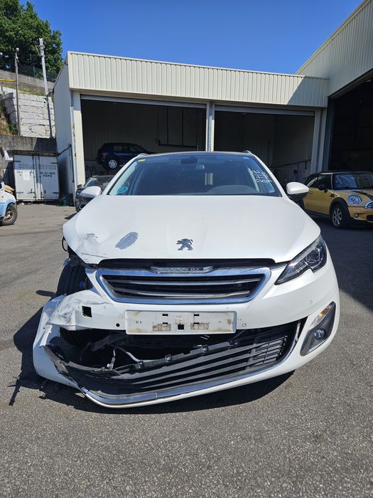 Peugeot 308 SW II 1.6 BlueHDi de 2016 para peças