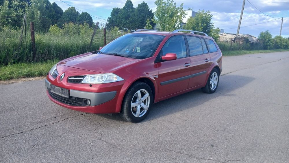Renault Megane 1.6 GAZ   5000 $