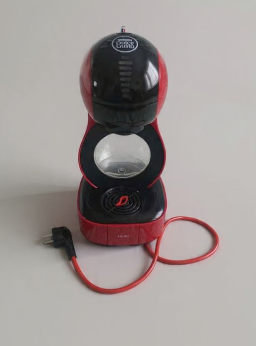 Ekspres do kawy Nescafe Dolce Gusto Czerwony Pingwinek