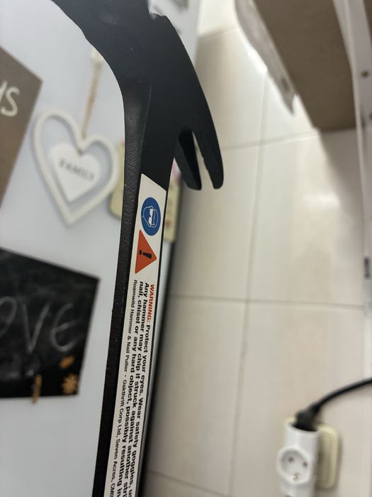 Martelo  japones importado ultra leve magnetico para pregos , NOVO