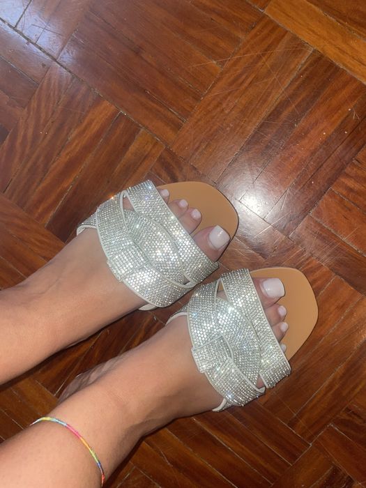 Chinelos com Brilhantes