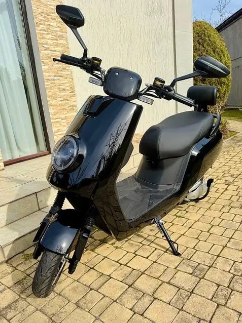 Хіт продажу‼️Електроскутер Niu Plus 2000Вт чорный