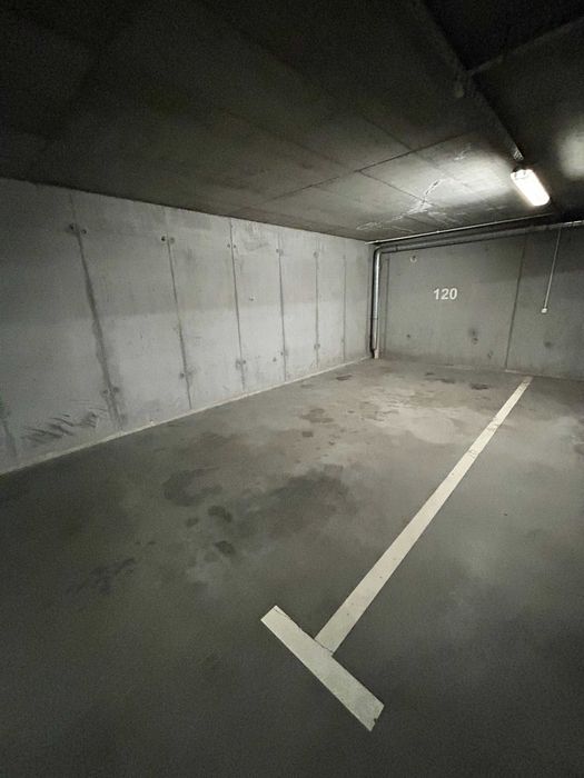 Miejsce postojowe w garażu podziemnym