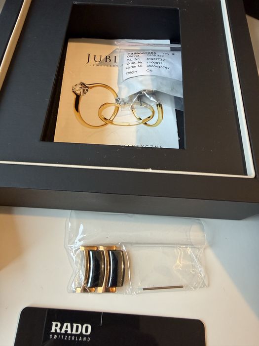 Zegarek męski Rado Centrix Diamonds Złoty. Tarcza kamienie szlachetne.