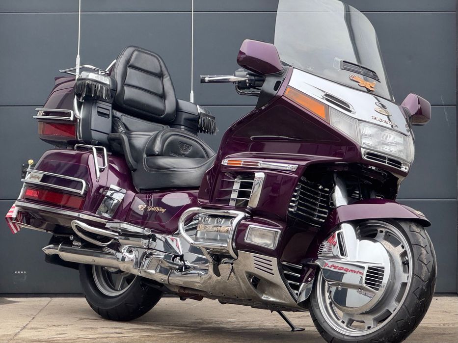 Honda GL 1500 SE Gold Wing // 20 ANNIVERSARY // halogeny // chromy // relingi