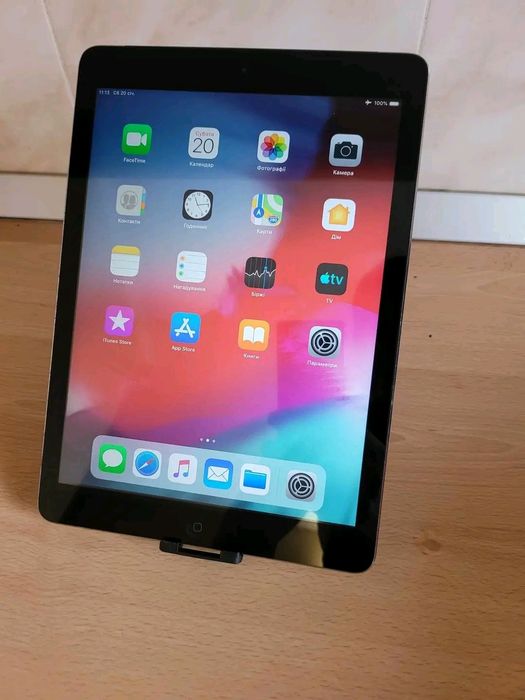 Продам APPLE  IPAD  Air Wi-Fi