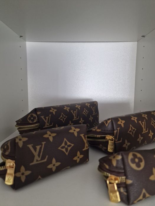 Conjunto de 4 bolsas louis V.