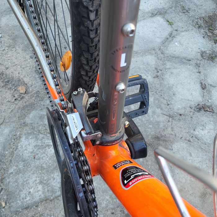 Specialized crosstrall