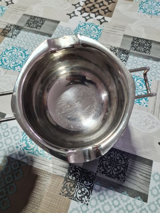 Panela, olio para moldes,termometro temperatura