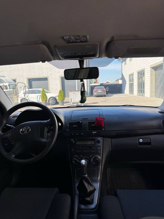 TOYOTA AVENSIS 2003 VIN SB1EW56L80E014612 фото оголошення 8 з 12
