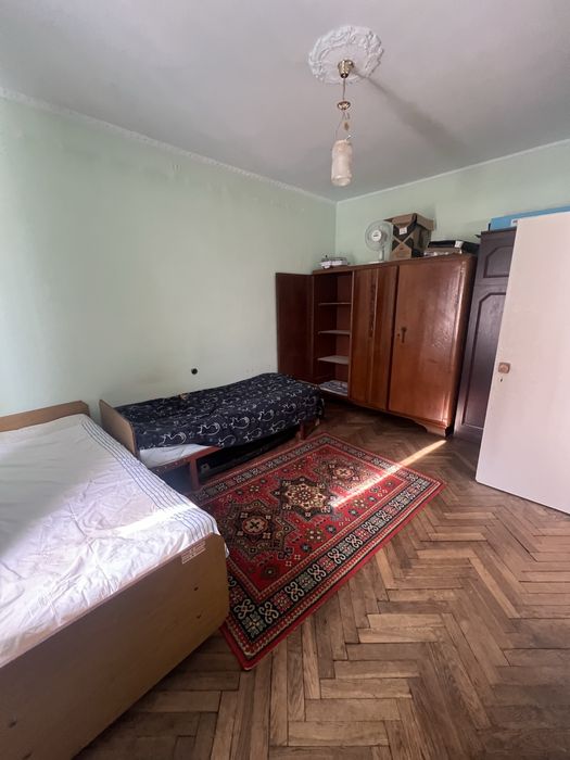 Продаж 2 км квартири у центрі міста