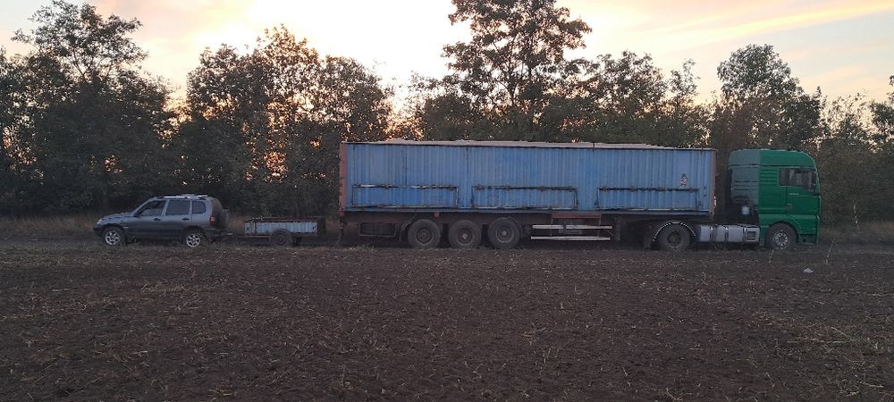 Продам полуприцеп з контейнером