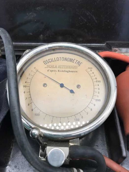 Medidor de Tensão Arterial Antigo