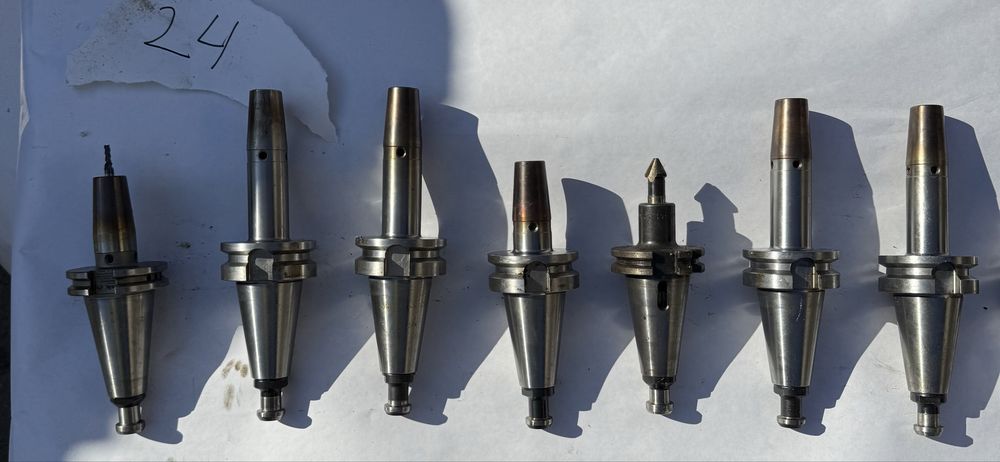 Zestaw oprawek SK40 ISO40 dlugie przedluzki CNC 10 szt