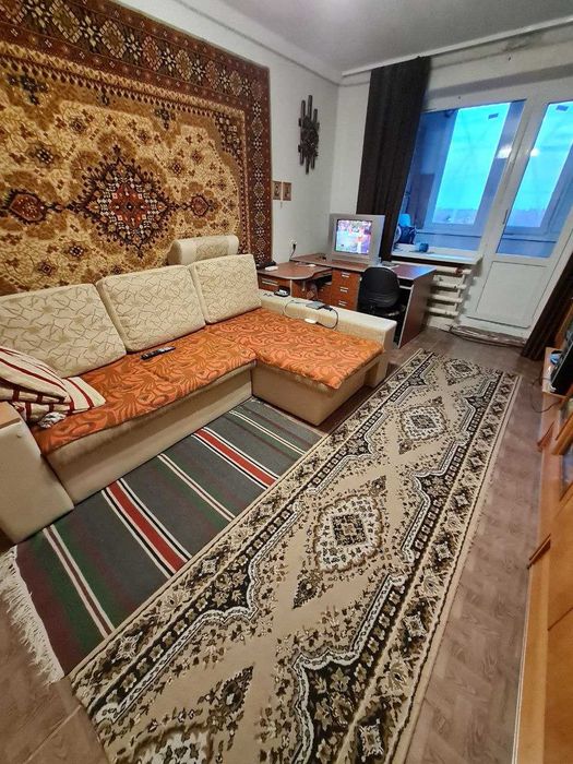 Продам 2 кімнатну  квартиру на Молодіжному. 24700