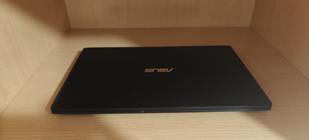 ASUS ZenBook UX333F i5 | 8GB RAM | 512GB SSD | Leve e Rápido