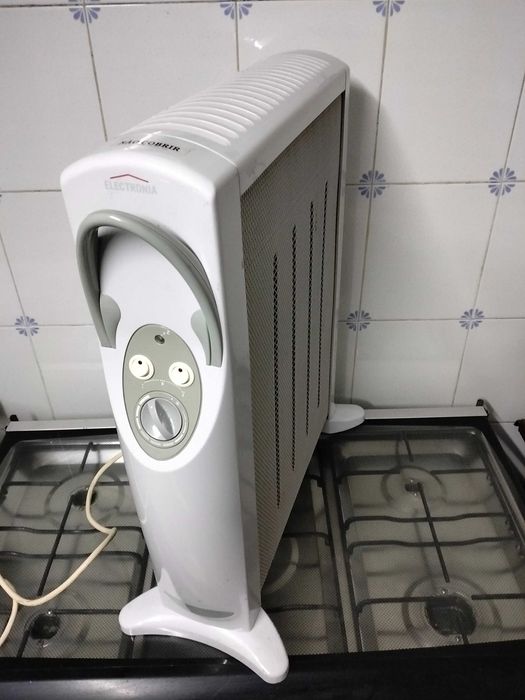 Aquecedor elétrico MICA da marca ELETRÓNIA COMO NOVO