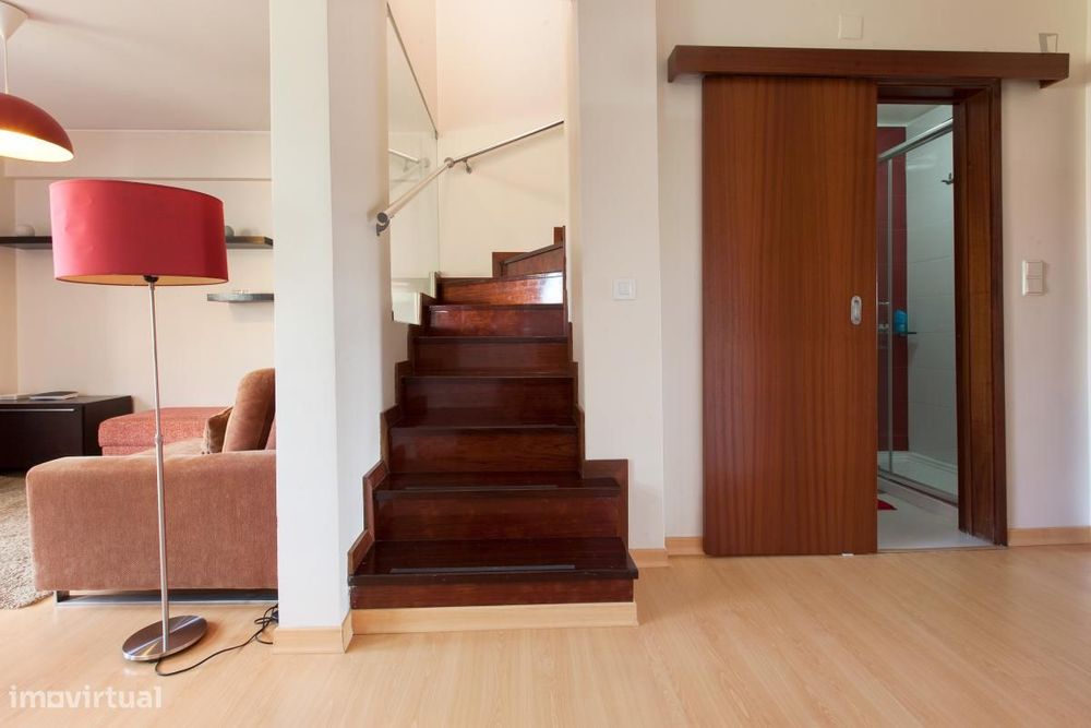 Apartamento com 3 quartos - localizado em São Mamede de Infesta Porto